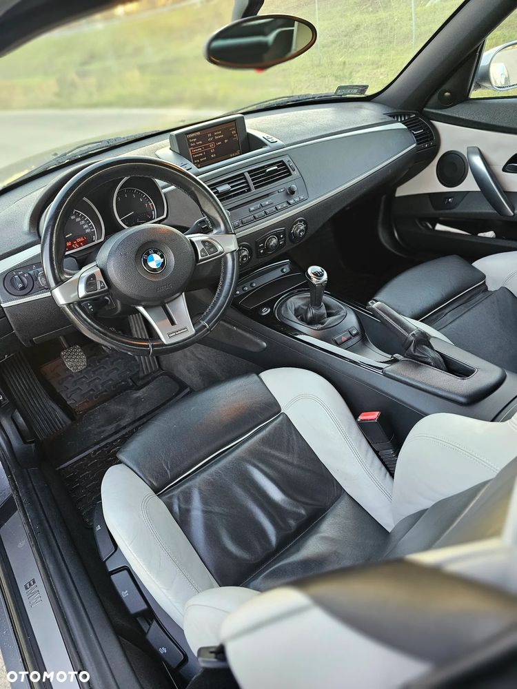 BMW Z4 3.0si - 25