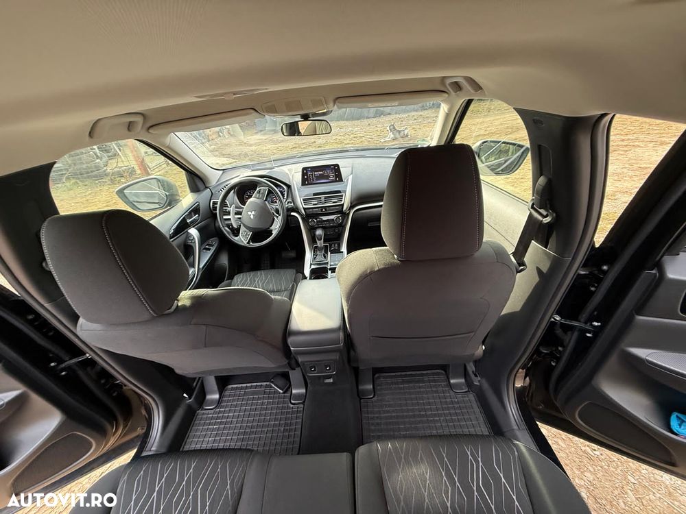 Mitsubishi Eclipse-Cross 1.5-litre 16-valve DOHC MIVEC 4X4 Intense+ Aut. - 7