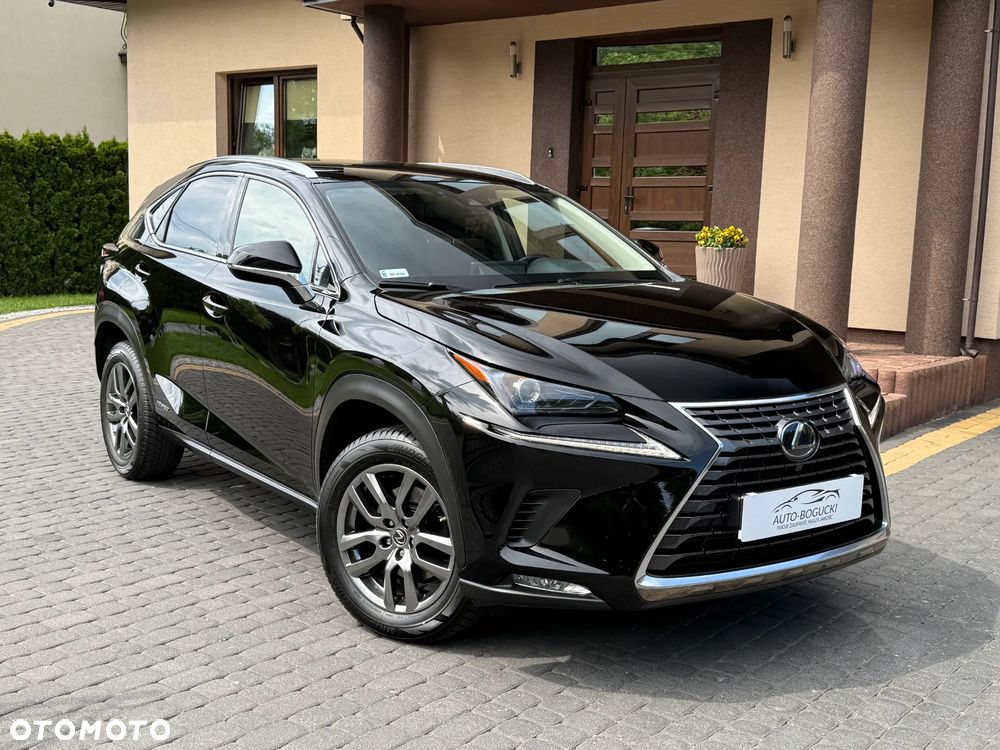 Lexus NX 300h Business Edition AWD - 1