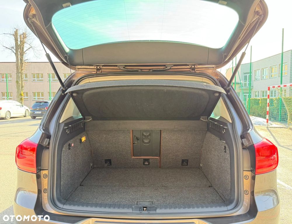 Volkswagen Tiguan 2.0 TDI Perfectline - 31