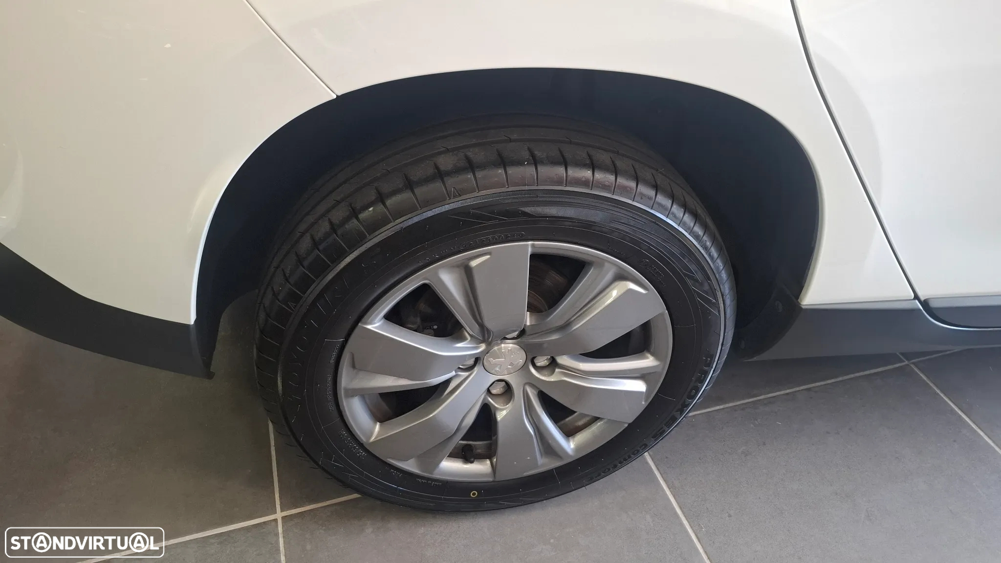 Peugeot 2008 1.6 BlueHDi Style - 9