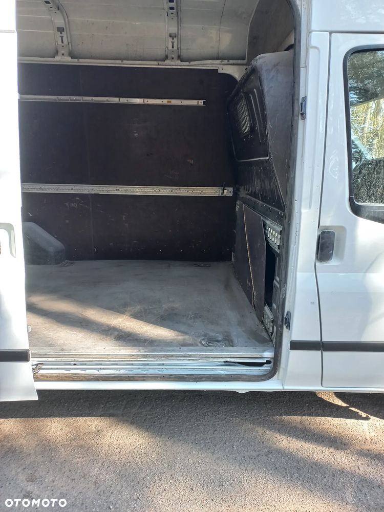 Ford Transit - 4