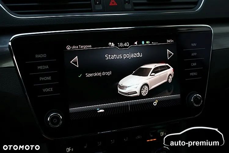 Skoda Superb 2.0 TDI SCR Ambition DSG - 18