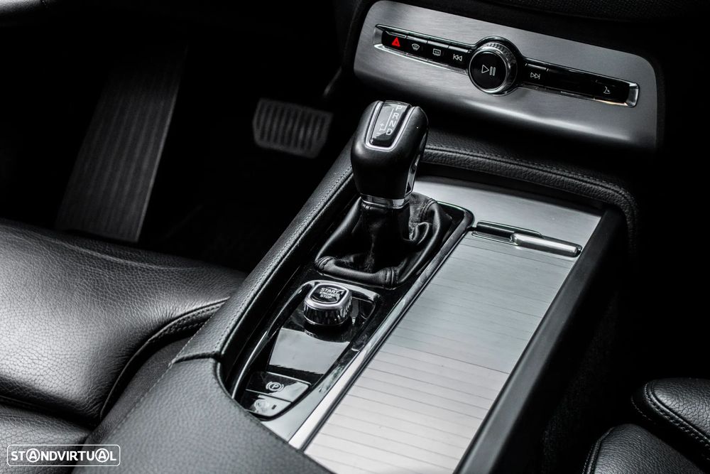 Volvo XC 90 2.0 D4 Momentum - 39