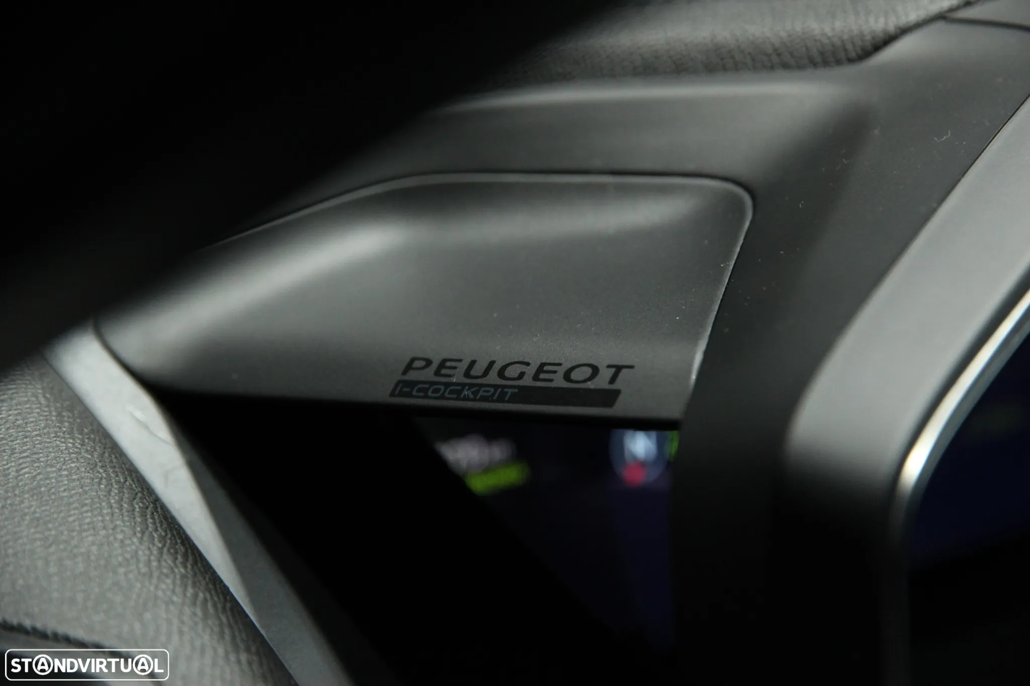 Peugeot 2008 1.2 PureTech GT - 27
