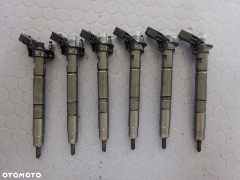 059130277FD wtryskiwacz wtrysk komplet Audi A6 A7 A8 Q7 Q5 3.0 tdi DCP