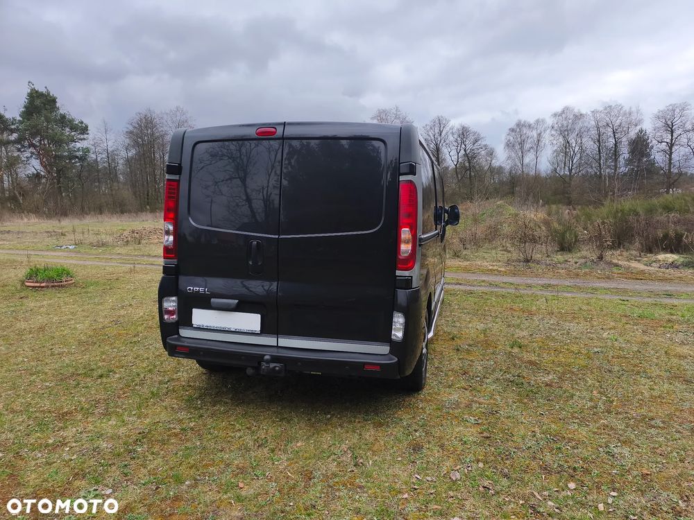 Opel VIVARO - 11