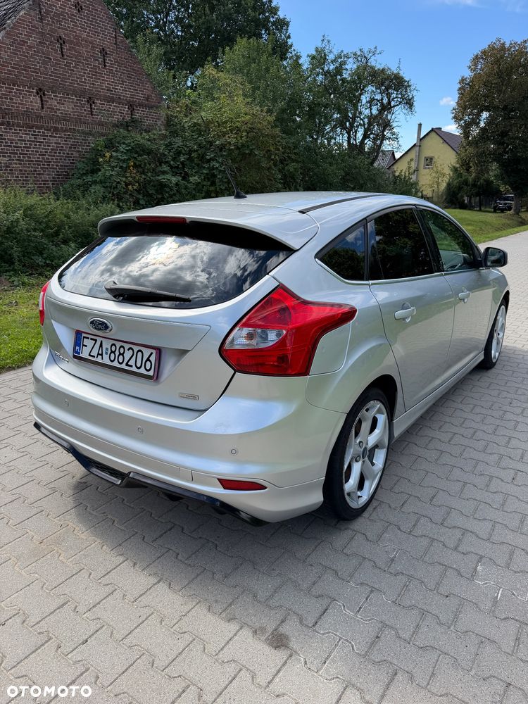 Ford Focus 1.0 EcoBoost Edition - 4