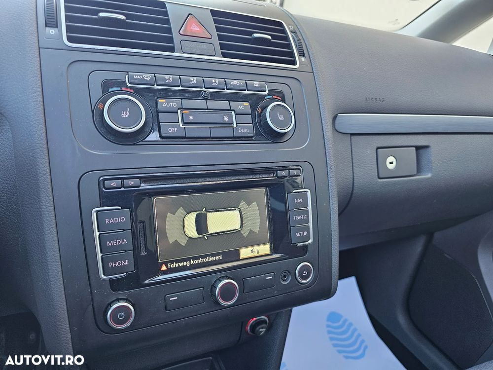 Volkswagen Touran 1.4 TSI DSG STYLE - 29