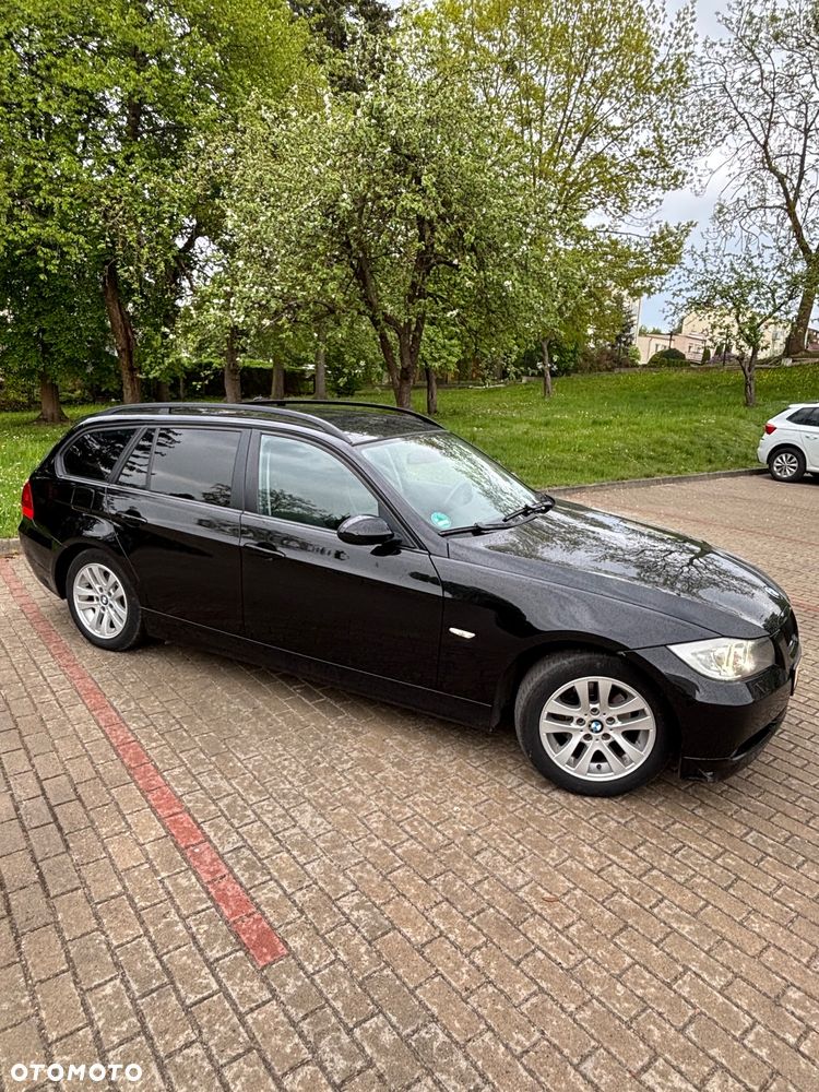BMW Seria 3 318i - 8