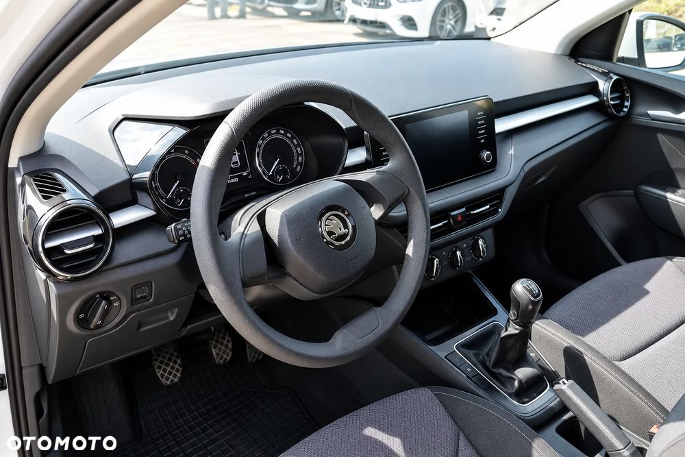 Skoda Fabia - 4