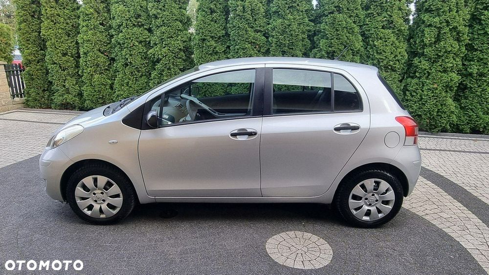 Toyota Yaris - 6