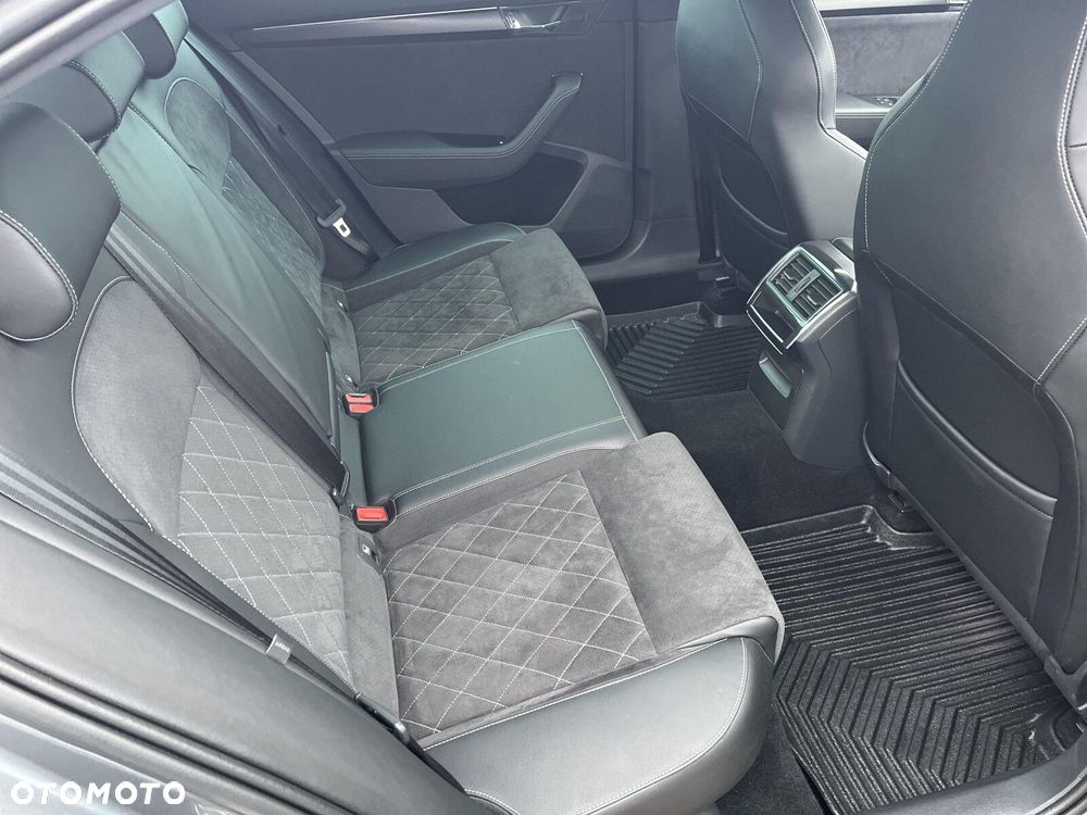 Skoda Superb 2.0 TSI 4x4 Sportline DSG - 12