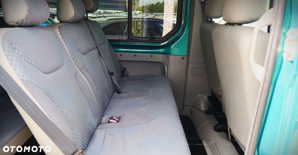 Renault Trafic - 18