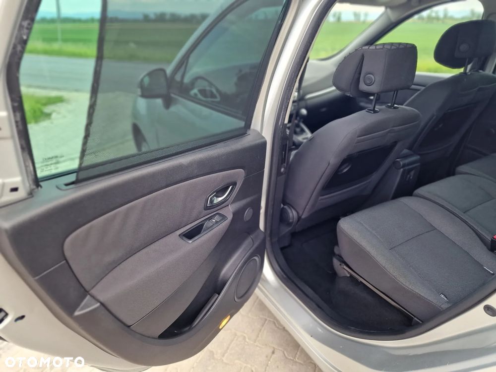 Renault Scenic 1.5dCi TomTom Edition - 20