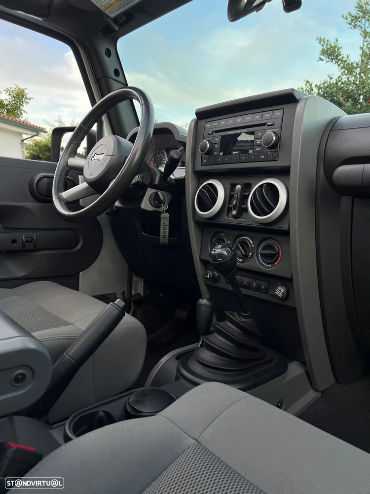 Jeep Wrangler Unlimited 2.8 CRD MTX Sahara Limited - 34