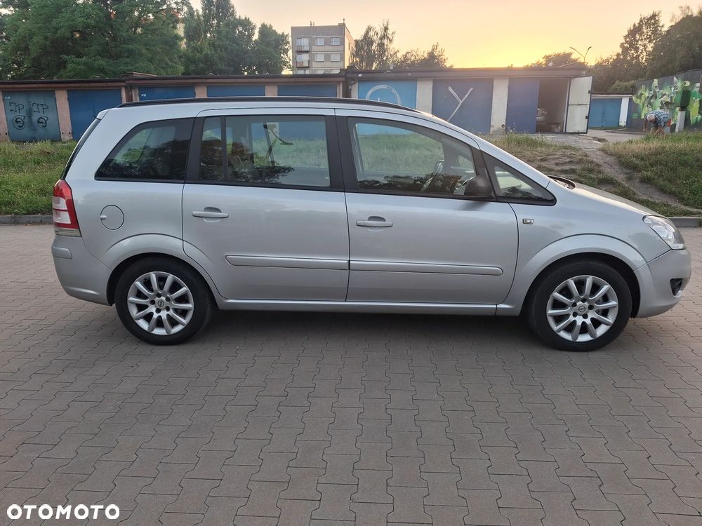 Opel Zafira - 7