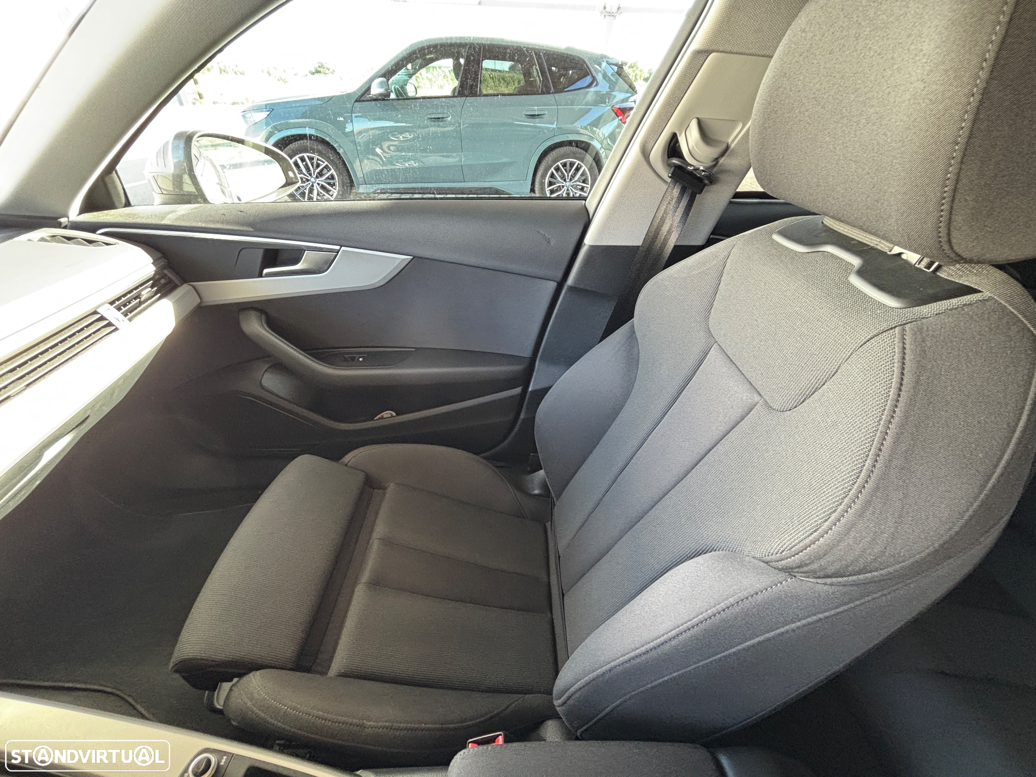 Audi A4 Avant 40 TDI S tronic S line - 6