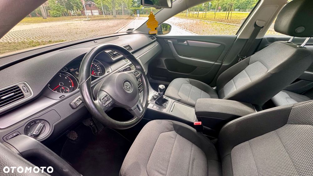 Volkswagen Passat 1.8 TSI Exclusive - 38