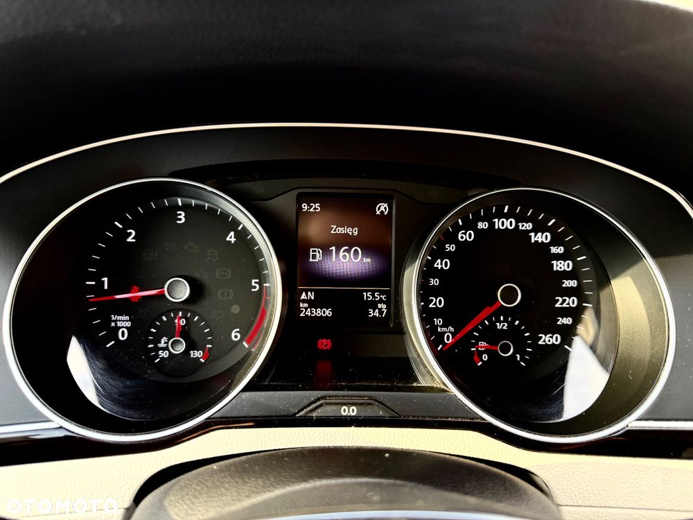 Volkswagen Passat 2.0 TDI BMT Comfortline - 17