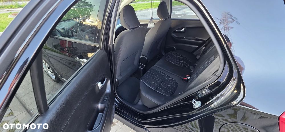 Kia Picanto 1.2 Dream Team Edition - 18