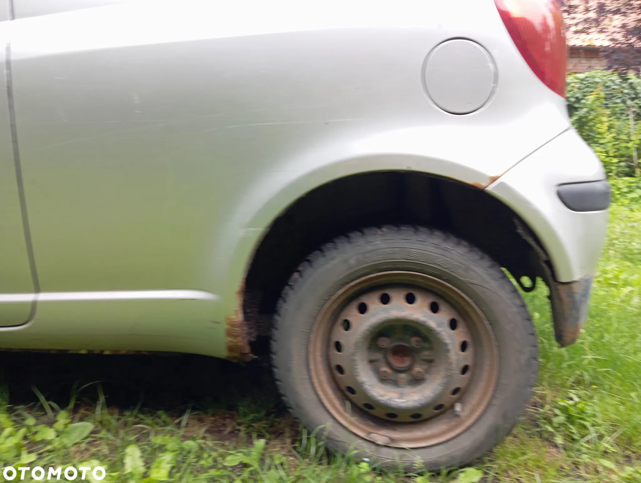 Toyota Yaris 1.0 - 6