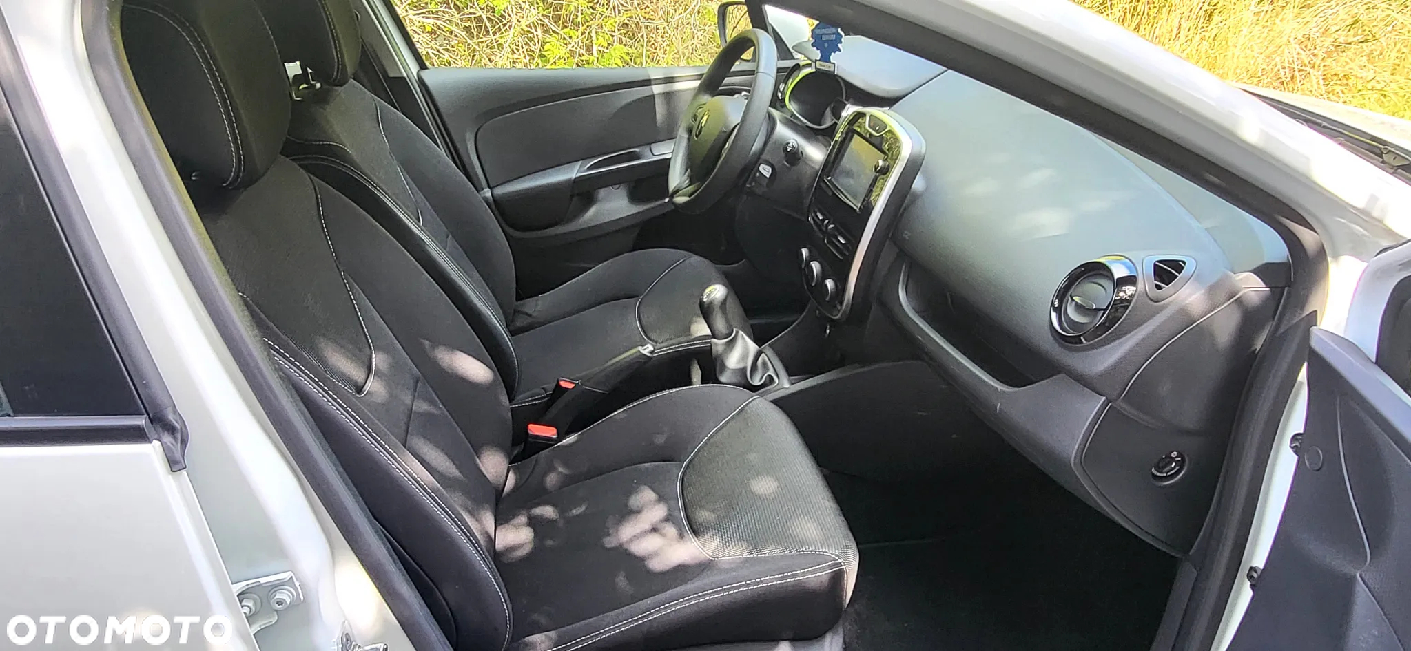Renault Clio 1.2 16V 75 Dynamique - 8