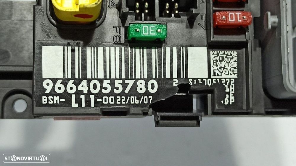 CAIXA DE RELÉS/ FUSÍVEIS PEUGEOT 307 BERLINA (S2) XS - 4