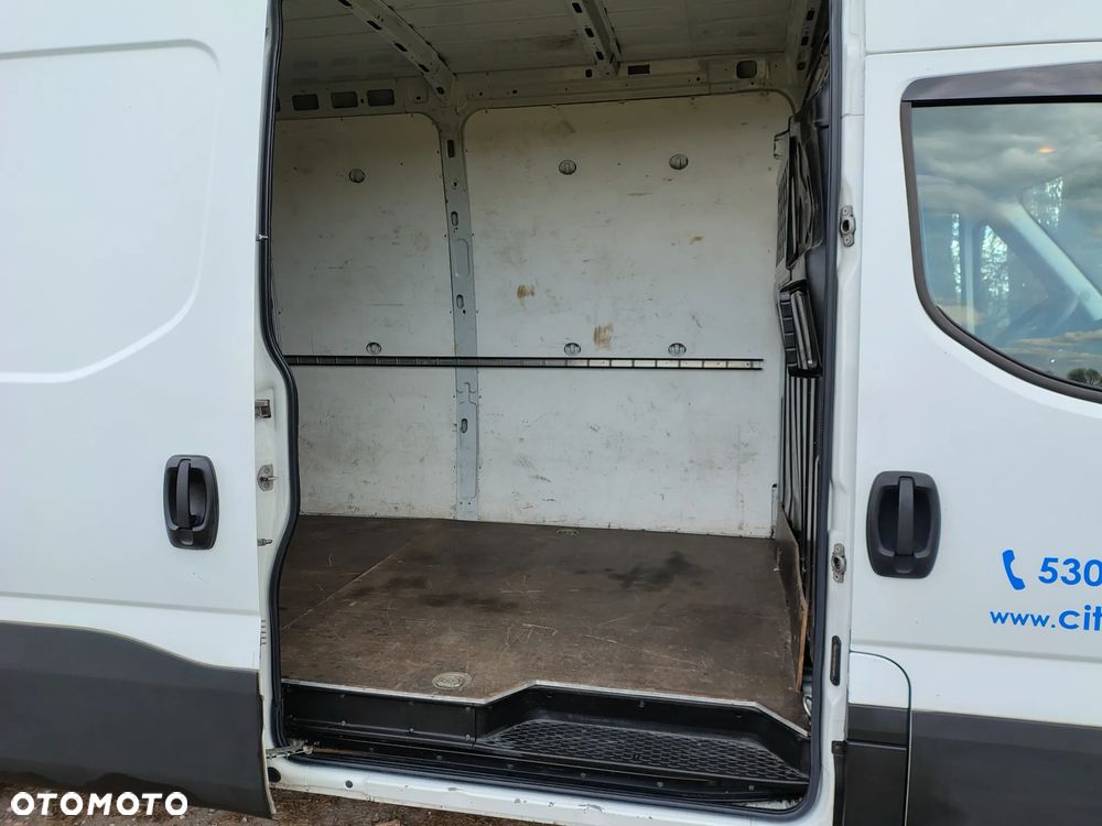 Iveco Daily - 18