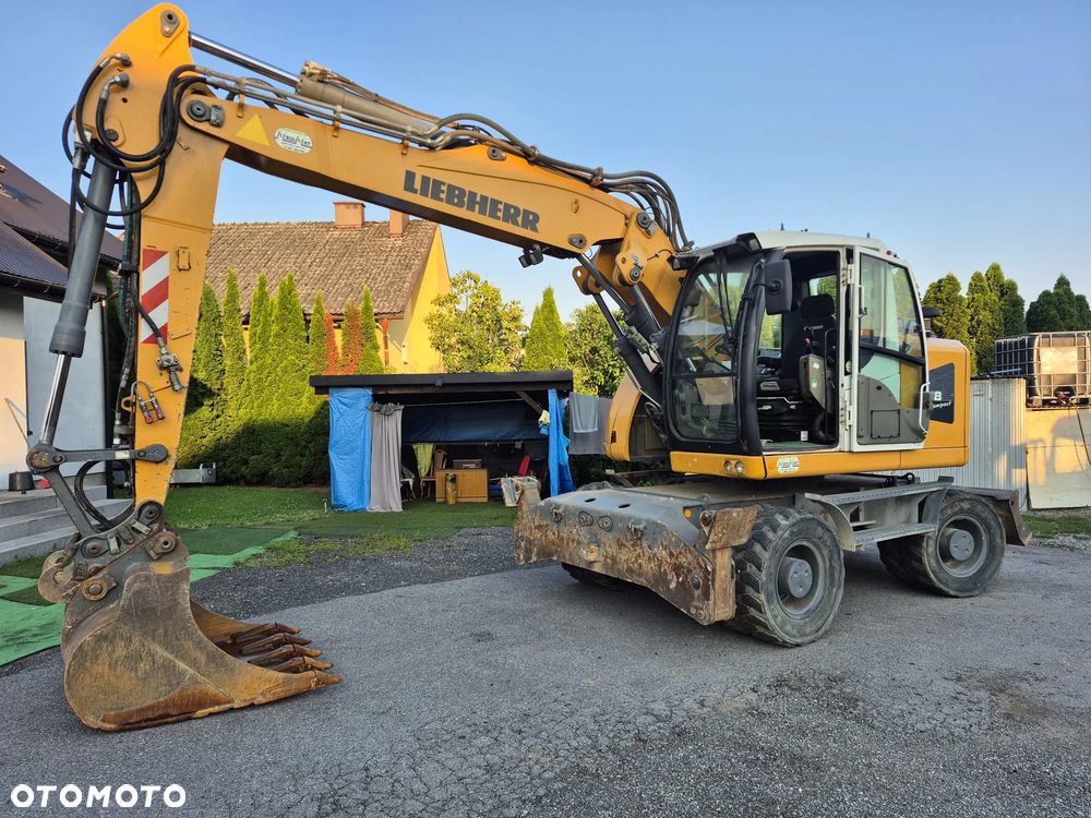 Liebherr A918 - 7