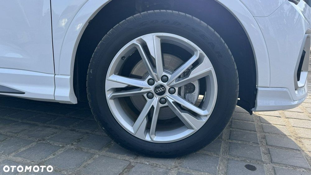 Audi Q3 - 19