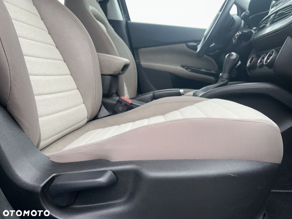 Fiat Tipo 1.6 E-Torq 16v Lounge - 21