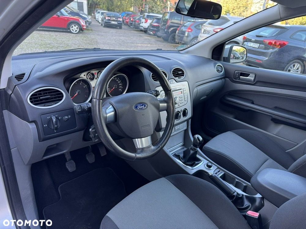 Ford Focus - 23