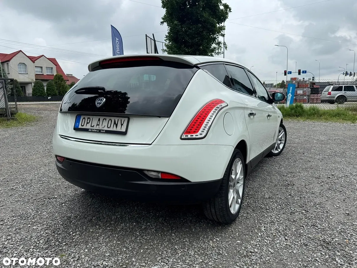 Lancia Delta - 13