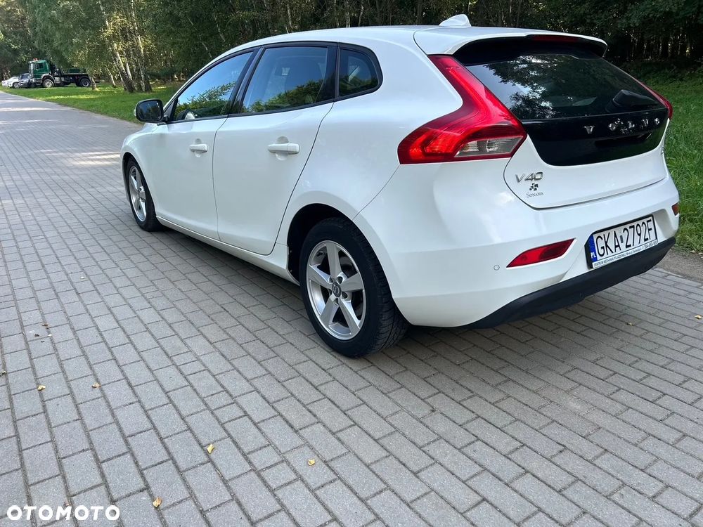 Volvo V40 D2 Kinetic - 6