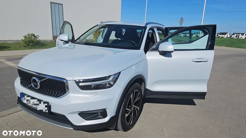 Volvo XC 40 T3 Momentum - 6