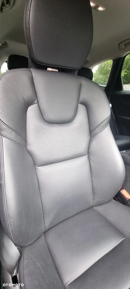 Volvo XC 60 ver-b4-d-momentum-pro - 33