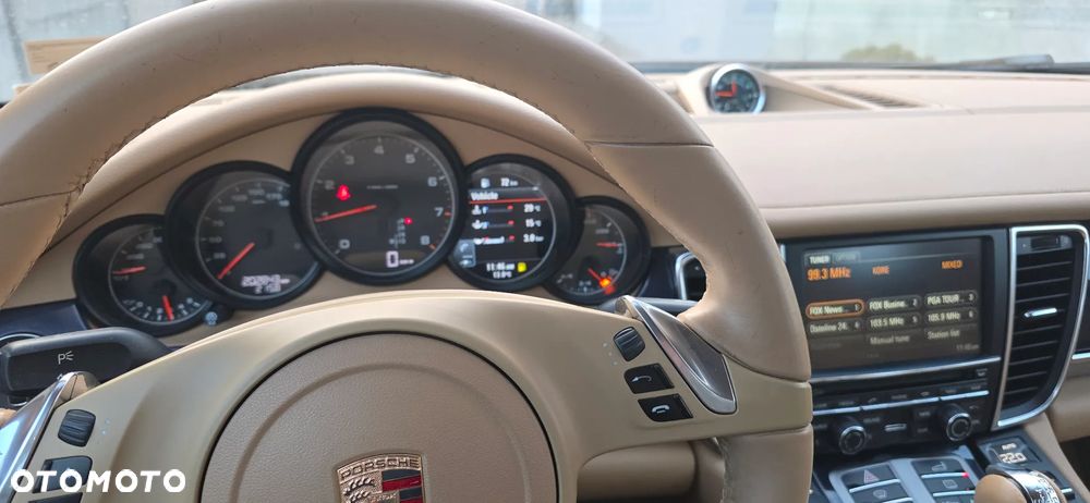 Porsche Panamera 4 PDK - 18