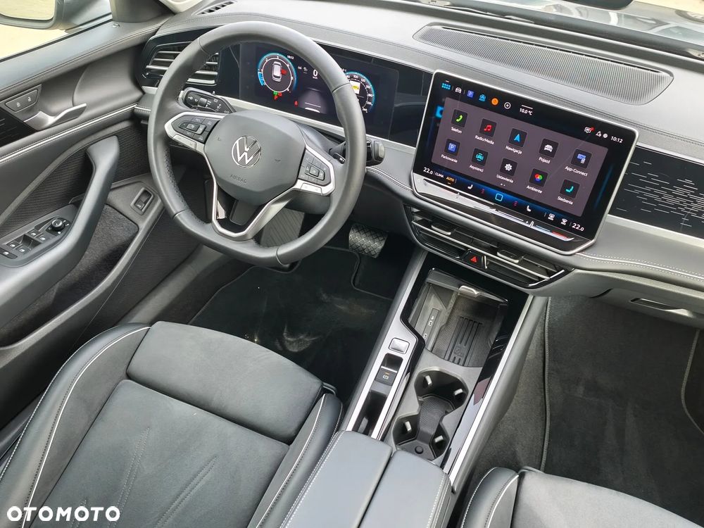 Volkswagen Passat - 14