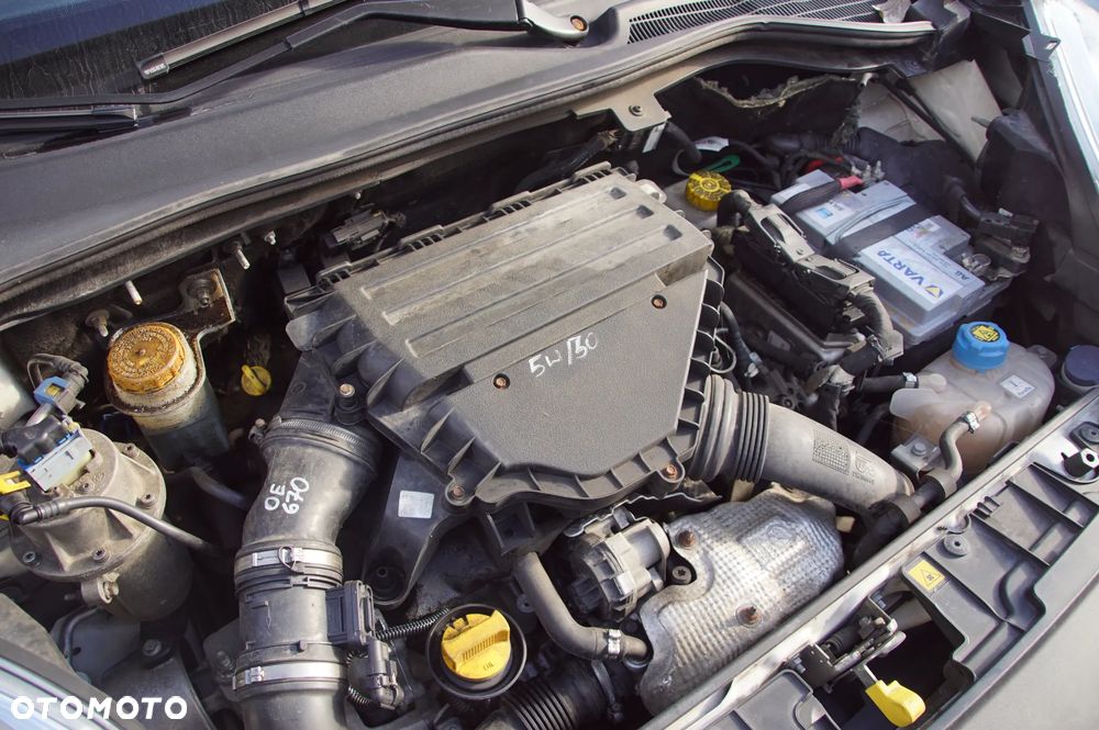 Auto na części - Fiat Fiorino III Lift 1.3 Multijet 80 KM 55283775 55247534 249 2021R Silnik Skrzynia Drzwi Maska Zderzak Błotnik Lampa Lusterko Szyba Klamka Deska Kokpit Sterownik Moduł Czujnik Licznik Kierownica Panel - 17