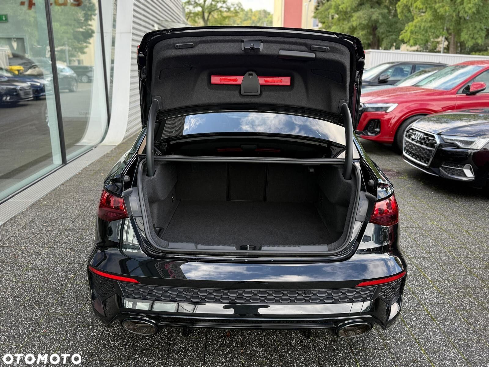 Audi RS3 Limousine - 38