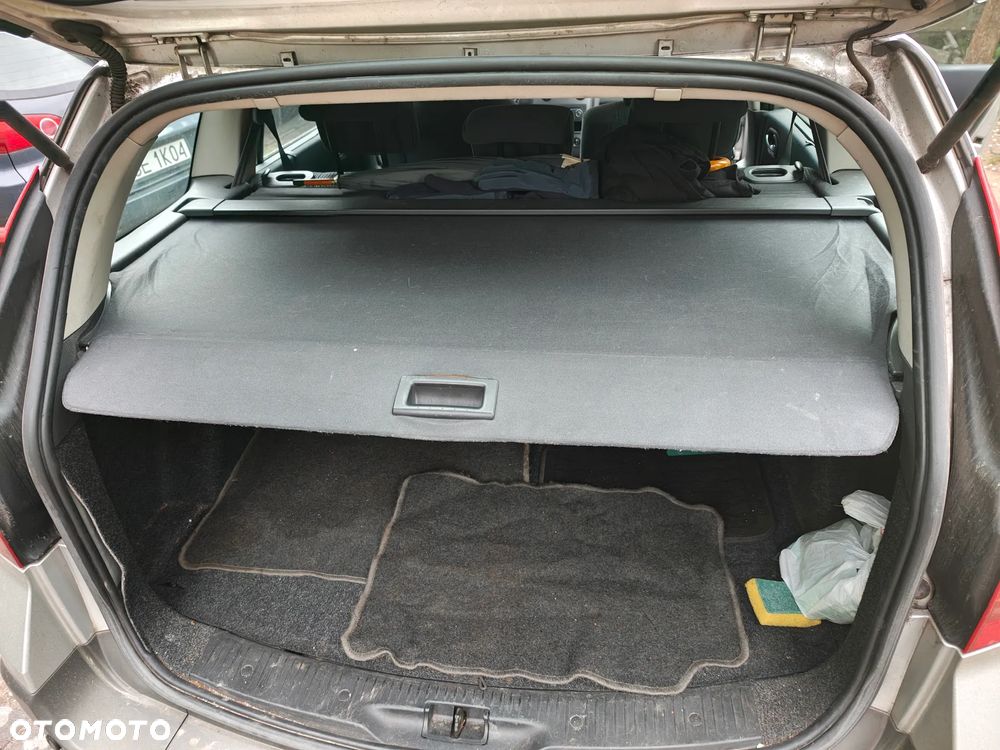 Renault Megane 1.9 dCi Luxe Dynamiq - 7