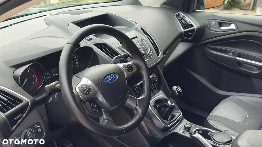 Ford Kuga 2.0 TDCi 4x4 Titanium - 18