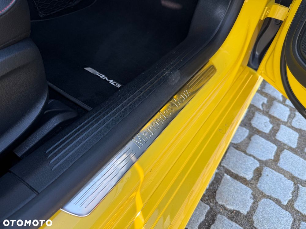 Mercedes-Benz CLA - 37