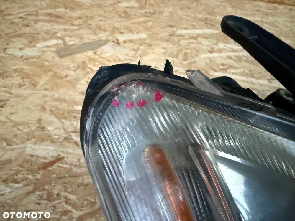 LAMPA PRZEDNIA reflektor przód FORD C-MAX 03-07 Komplet 084311158L 084311158R - 2