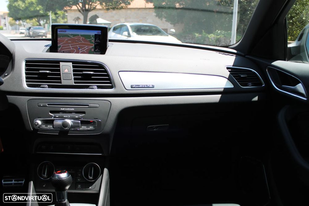 Audi RS Q3 2.5 TFSI quattro S tronic performance - 25