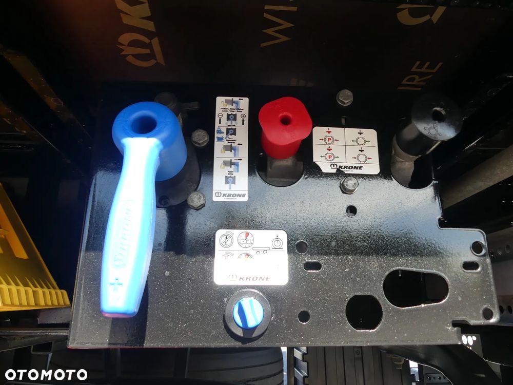 Krone FIRANKA / OŚ PODNOSZONA / IDEALNY STAN / PALECIARA / - 21