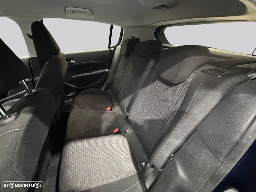 Peugeot 308 - 34