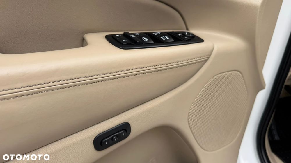 Jeep Grand Cherokee - 17