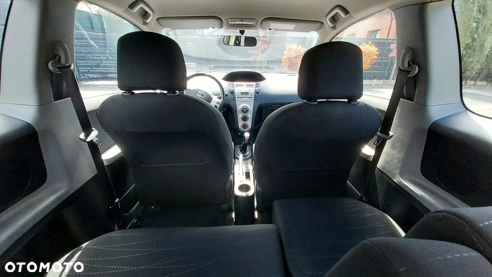 Toyota Yaris 1.0 VVT-i Style - 9